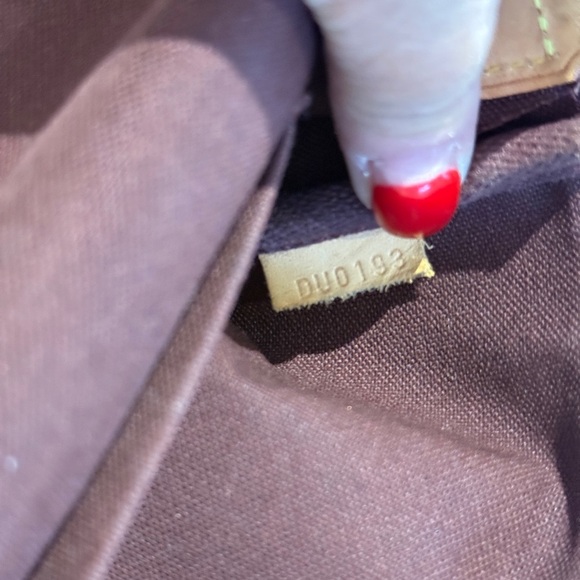 Louis Vuitton FAVORITE Rare Monogram Crossbody / Clutch Gold Chain Leather Strap - Picture 10 of 12